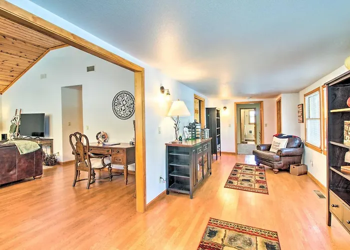 Pet-Friendly Cabin In Pinetop-Lakeside!